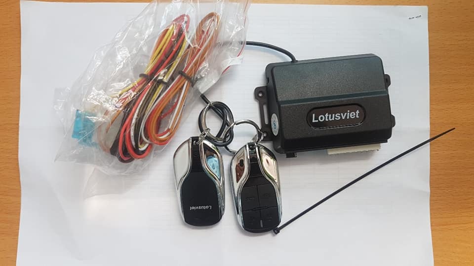 Bộ remote đóng mở cửa xe ô tô LV-KES218